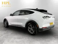 Begagnad Ford Mustang Standard Range 269 HK (197 kW) 2023 Vit SUV