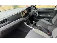 Used VW Polo Life 95 HP (69 kW) 2023 Red Hatchback