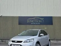 Używany Ford Focus Zetec 2010 Srebrny Hatchback