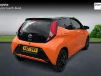 Used Toyota Aygo X-cite 72 HP (52 kW) 2019 Orange Hatchback