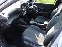 Used Peugeot 2008 GT 134 HP (98 kW) 2025 White SUV