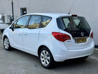 Second-hand Vauxhall Meriva 2017 Alb Monovolum