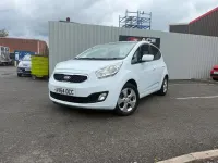 Used Kia Venga 125 HP (91 kW) 2014 White Hatchback