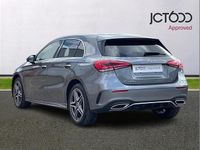 Usado Mercedes A250 AMG Line Premium 214 HP (157 kW) 2021 Cinzento Citadino