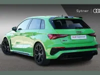 Usado Audi RS3 Sport 400 CV (294 kW) 2024 Verde Berlina