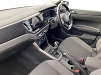 Used VW Polo Life 95 HP (69 kW) 2023 Pure white Hatchback