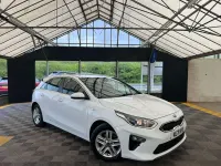 Used Kia Ceed 2021 White Hatchback