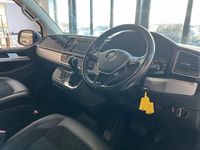 Used VW Caravelle Executive 204 HP (150 kW) 2016 White MPV