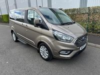Usado Ford Tourneo Titanium 130 CV (95 kW) 2022 Plateado Monovolumen