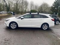 Used Vauxhall Astra S 2017 White Estate