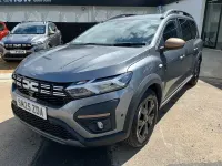 Używany Dacia Jogger Extreme 141 KM (103 kW) 2025 Szary Minivan