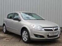 Used Vauxhall Astra Elite 115 HP (84 kW) 2009 Silver Hatchback