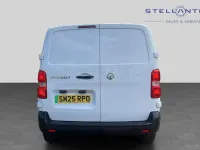 Used Vauxhall Vivaro 98 kW (134 HP) 2025 White MPV