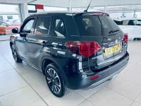 Gebraucht Suzuki Vitara SZ5 129 PS (94 kW) 2023 Schwarz SUV