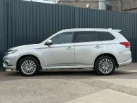 Used Mitsubishi Outlander P-HEV 2018 Silver SUV