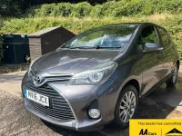 Used Toyota Yaris 99 HP (72 kW) 2016 Grey Hatchback
