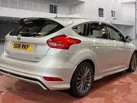 Used Ford Focus ST-Line 140 HP (102 kW) 2018 Silver Hatchback