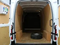 Begagnad Renault Master Business 135 HK (99 kW) 2022 Vit Minibuss