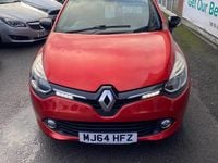 Used Renault Clio IV Dynamique 75 HP (55 kW) 2014 Red Hatchback