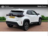 Usado Toyota Yaris Cross 113 HP (83 kW) 2024 Branco SUV