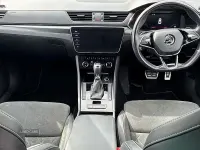 Usado Skoda Superb SportlinePlus 150 HP (110 kW) 2024 Branco Citadino
