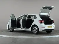 Used VW Polo Life 80 HP (58 kW) 2023 White Hatchback