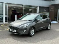 Used Ford Fiesta Titanium 100 HP (73 kW) 2018 Grey Hatchback