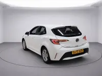 Used Toyota Corolla 122 HP (89 kW) 2020 White Hatchback