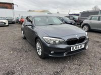 Begagnad BMW 116 Efficient Dynamics 2015 Grå Halvkombi