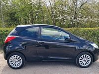Używany Ford Ka Zetec 69 KM (50 kW) 2015 Czarny Hatchback