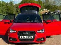 Begagnad Audi A1 Sportback Black Edition 185 HK (136 kW) 2014 Röd Halvkombi