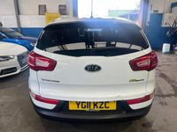 Usado Kia Sportage 135 HP (99 kW) 2011 Branco SUV