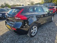 Used Volvo V40 SE 122 HP (89 kW) 2016 Black Estate