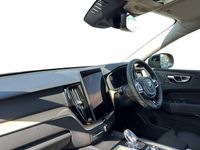 Nuevo Volvo XC60 Plus 350 CV (257 kW) 2026 Negro SUV