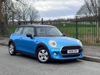 Begagnad Mini Cooper Classic 2019 Blå Halvkombi