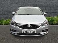 Used Vauxhall Astra SRi 200 HP (147 kW) 2018 Silver Hatchback