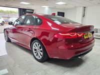 used Jaguar XF Saloon (2017/17)2.0d (180bhp) R-Sport 4d Auto