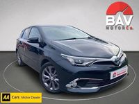 Used Toyota Auris Hybrid 136 HP (100 kW) 2016 Grey Hatchback