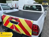 Begagnad Toyota HiLux Active 150 HK (110 kW) 2016 Vit Pickup