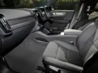 New Volvo XC40 Ultra 197 HP (144 kW) 2025 Black SUV