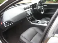 Gebraucht Jaguar XE Portfolio 180 PS (132 kW) 2019 Grau Limousine