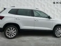 Usado Skoda Karoq SE L 150 CV (110 kW) 2026 Blanco SUV