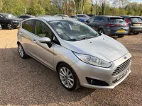 Używany Ford Fiesta Titanium 2015 Srebrny Hatchback