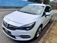 Used Vauxhall Astra SRi 145 HP (106 kW) 2021 White Estate