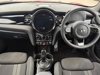 Used Mini Cooper Hatch 134 HP (98 kW) 2023 Red Hatchback