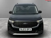 Begagnad Ford Tourneo Active 122 HK (89 kW) 2024 Kombi