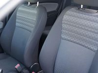Used Toyota Yaris 99 HP (72 kW) 2016 White Hatchback