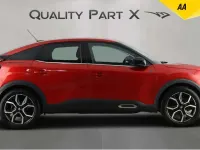 Usado Citroën e-C4 Shine 100 kW (136 CV) 2023 Rojo Utilitario