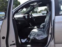 New Isuzu D-Max 164 HP (120 kW) 2025 Silver Pickup