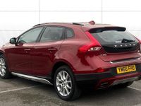 Used Volvo V40 Pro 120 HP (88 kW) 2018 Hatchback